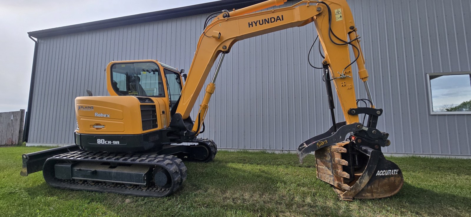 Hyundai 80CR-9A excavator boom and arm detail